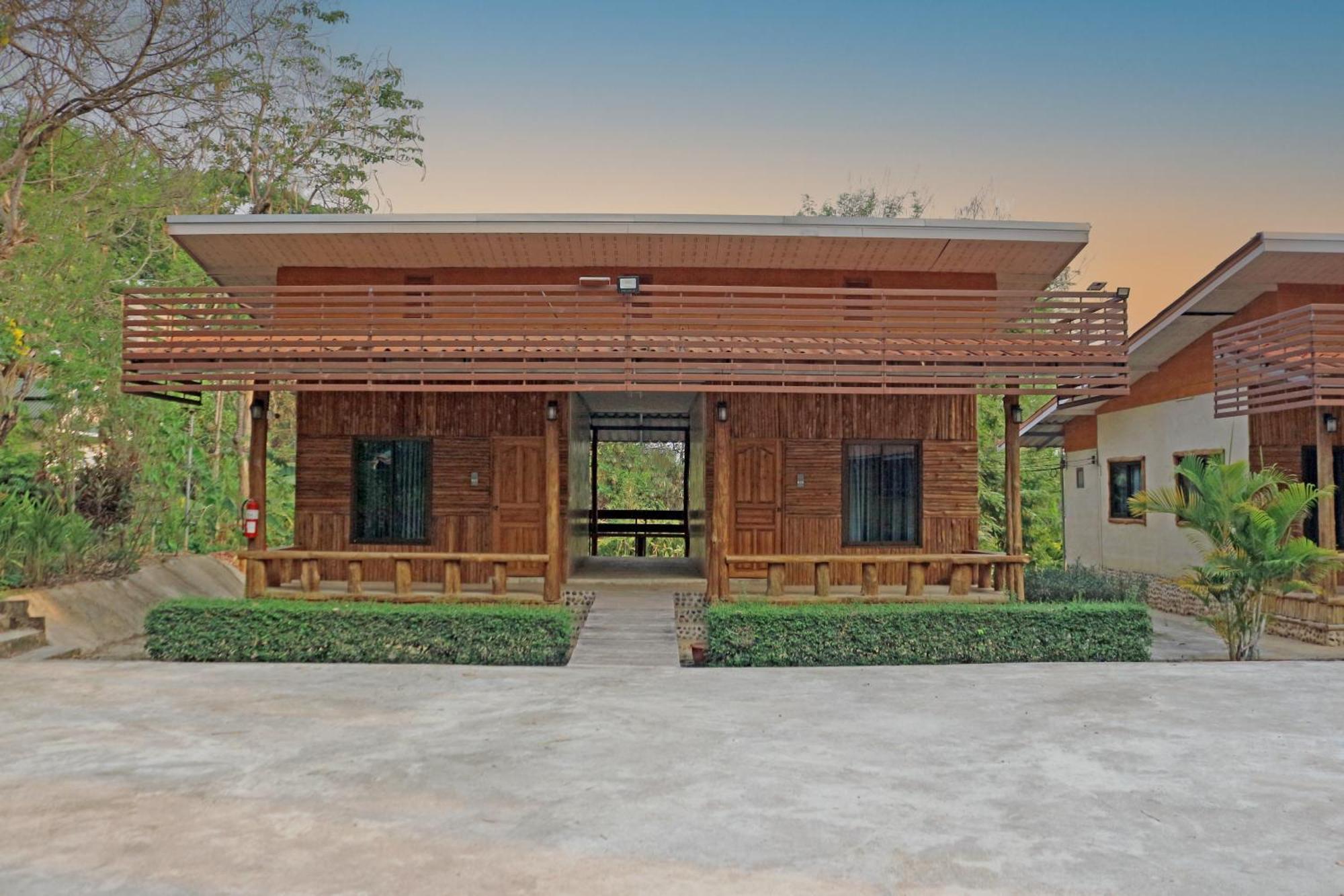 Baan Khue Wieng Resort Mae Sariang Exterior photo
